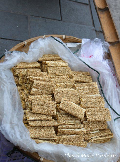 Caramel sesame bars, on the streets, Yuyuan, Shanghai 2011. 